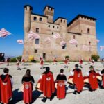 Castello-Grinzane-sbandieratori.jpg