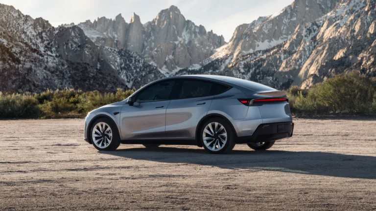 Tesla-Model-Y-Loong-Wheele-base-2025-0-jpg.webp.webp