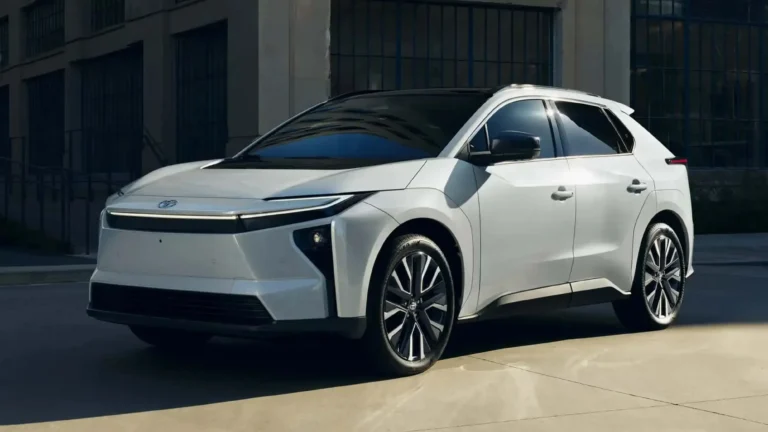 Toyota-bZ-2025-07-jpg.webp.webp