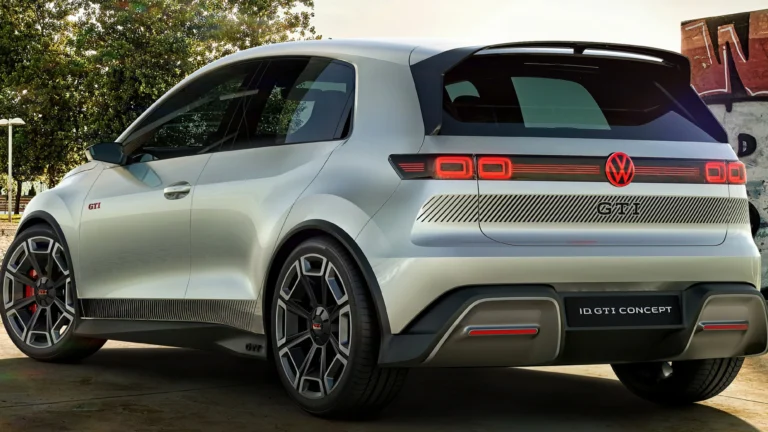 Volkswagen-Golf-GTI-EV-2025-02-jpg.webp.webp