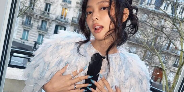 atjennierubyjane-681b8be8bd1ef.jpg