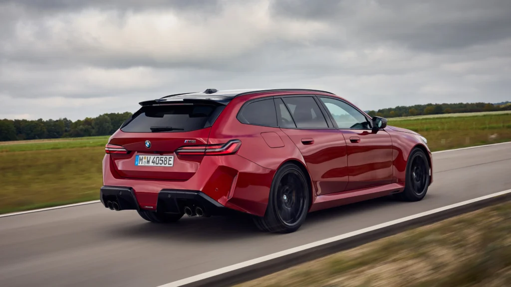 hero-Best-Luxury-Station-Wagons-2026-08-jpg.webp.webp