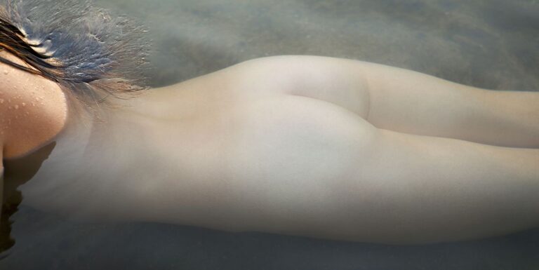 naked-womans-mid-section-under-water-back-view-royalty-free-image-1746614053.pjpeg_.jpeg