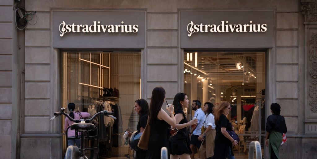 several-people-walk-past-a-stradivarius-store-in-downtown-news-photo-1747992570.pjpeg_.jpeg