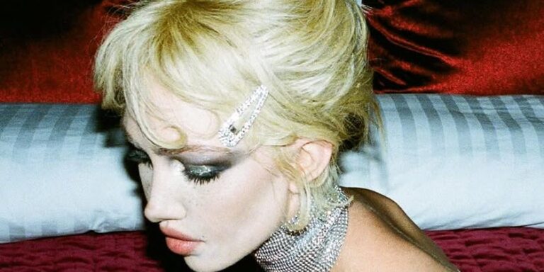 tendenze-trucco-primavera-2025-party-girl-makeup-tutorial-67ebc083bfe23.jpg