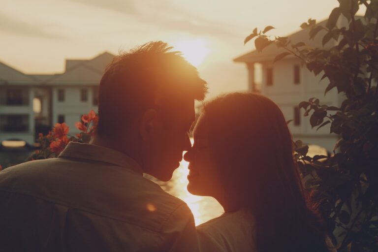 1749936963_couple-6491659_1280.jpg